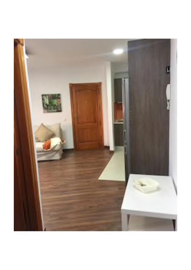 Apartamentos Cerca Del Aeropuerto Ingenio Kültér fotó